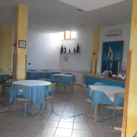 In Bb - Spacious Double Right By The Sea Pensionat *