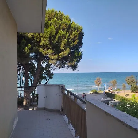 Pensionat In Bb - Spacious Double Right By The Sea