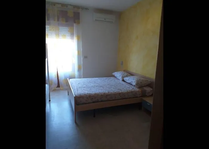 Spacious Double Right By The Sea 3* Pineto