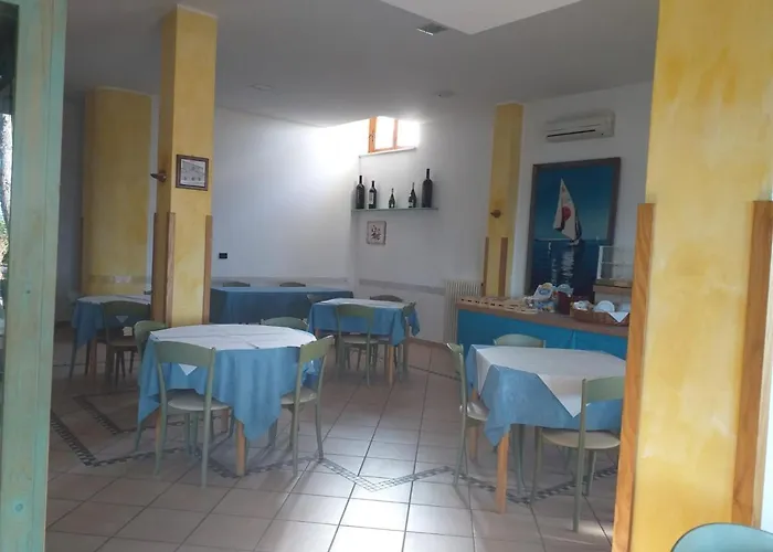 Spacious Double Right By The Sea ベッド・アンド・ブレックファスト 3*