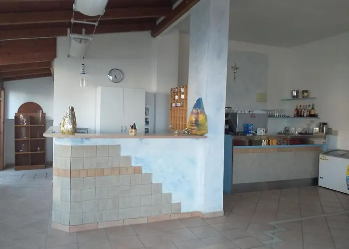 ベッド・アンド・ブレックファスト Spacious Double Right By The Sea